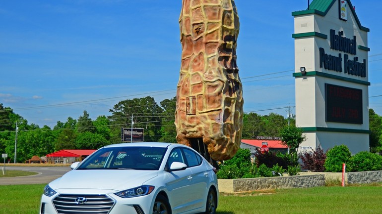 A Journey Home for Peanuts in the New 2017 Hyundai Elantra Eco – Test Drive & Review