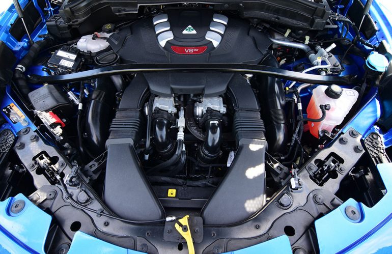 2020 alfa romeo stelvio quadrifoglio twin turbo ferrari engine