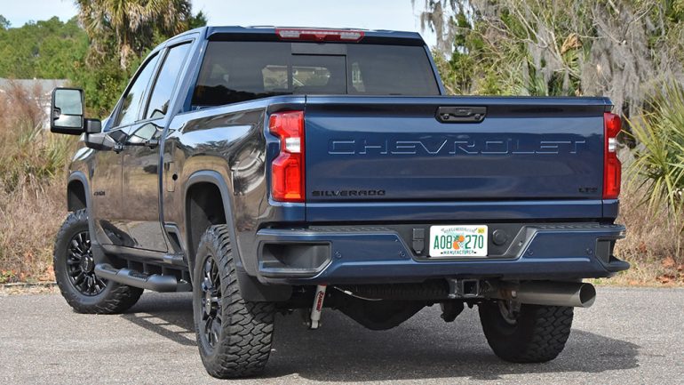 GM Recalling Over 320,000 HD Pickup Trucks Over Tailgate Opening Issue