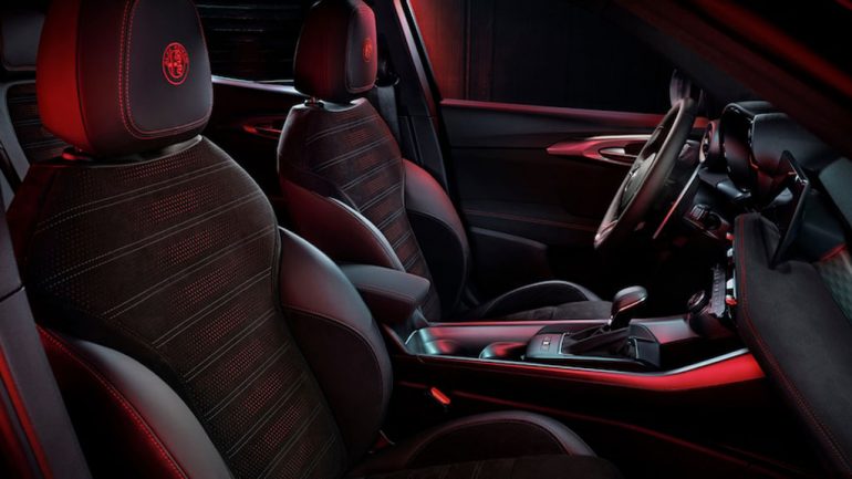 2023 alfa romeo tonale veloce front seats