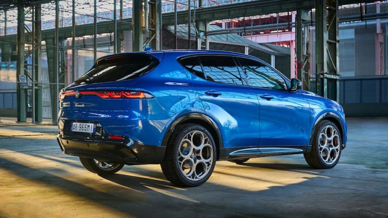 2023 alfa romeo tonale veloce rear
