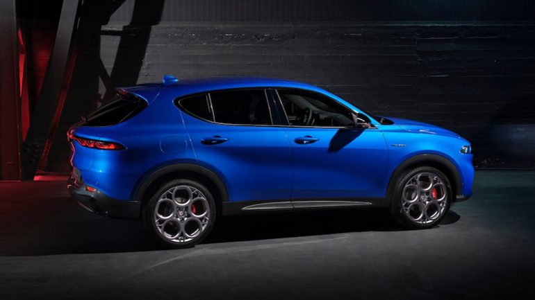 2023 alfa romeo tonale veloce side