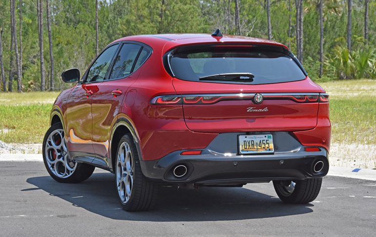 2024 alfa romeo tonale veloce rear
