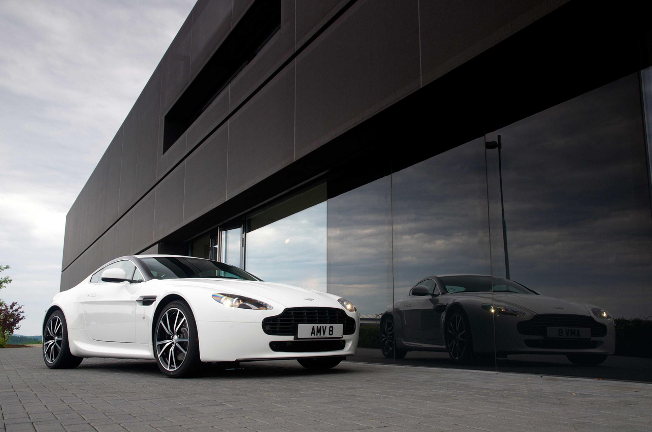 Aston Martin Introduces V8 Vantage N420 Edition