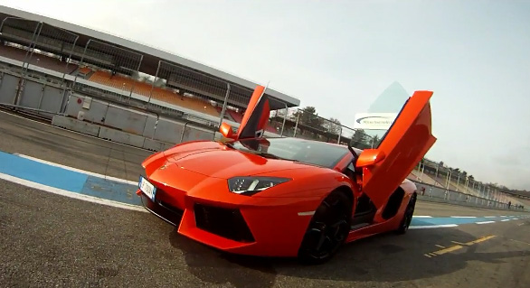 Video: Lamborghini Aventador LP700-4 Nails A 230 MPH Run